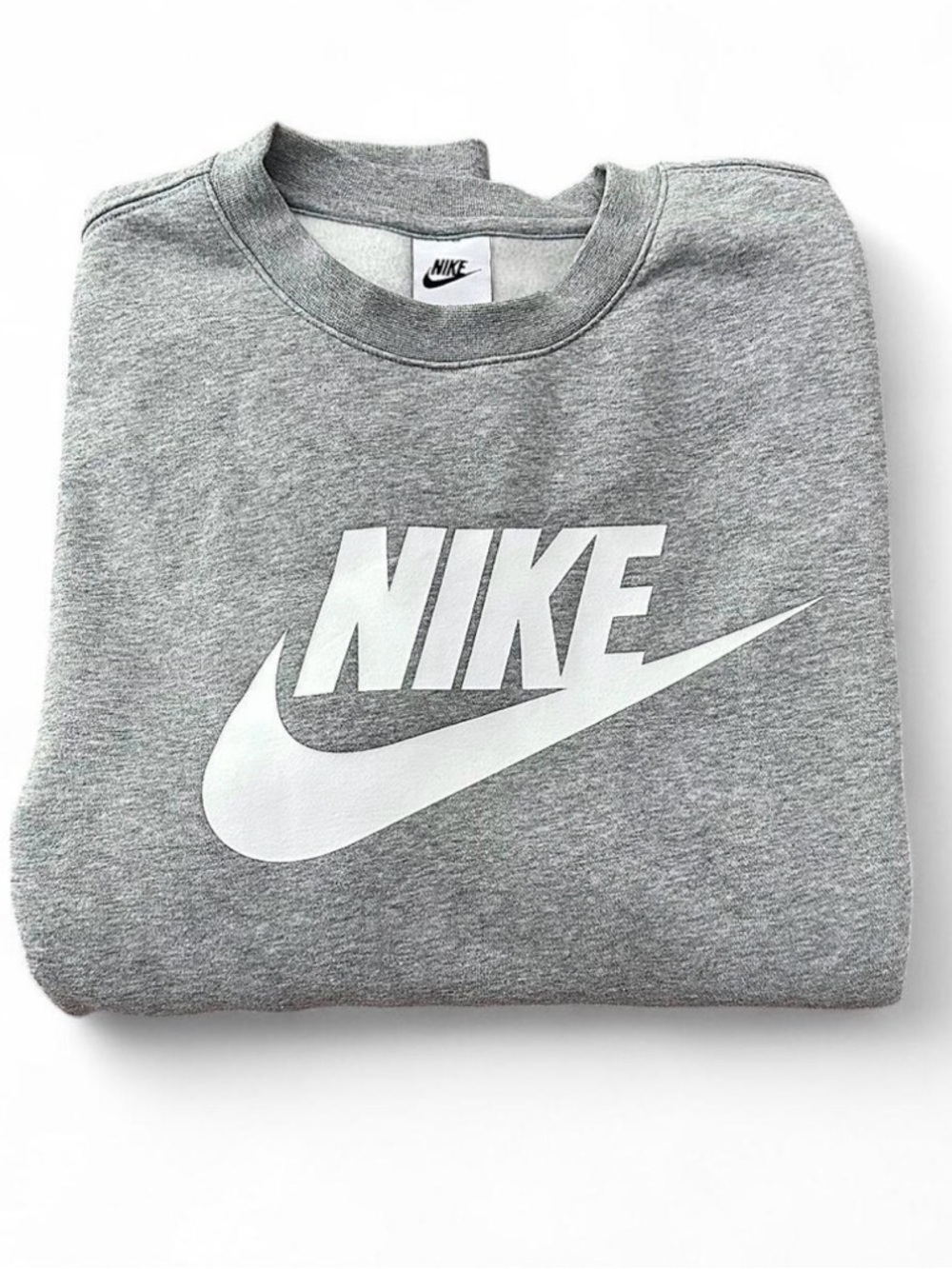 🆕 NWOT Nike Sportswear Club Fleece Graphic Crewneck - Size Large